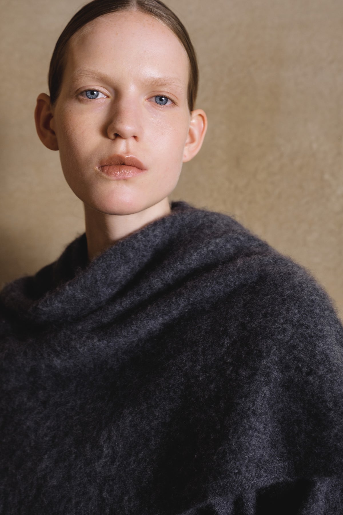 Vaness pure wool stole